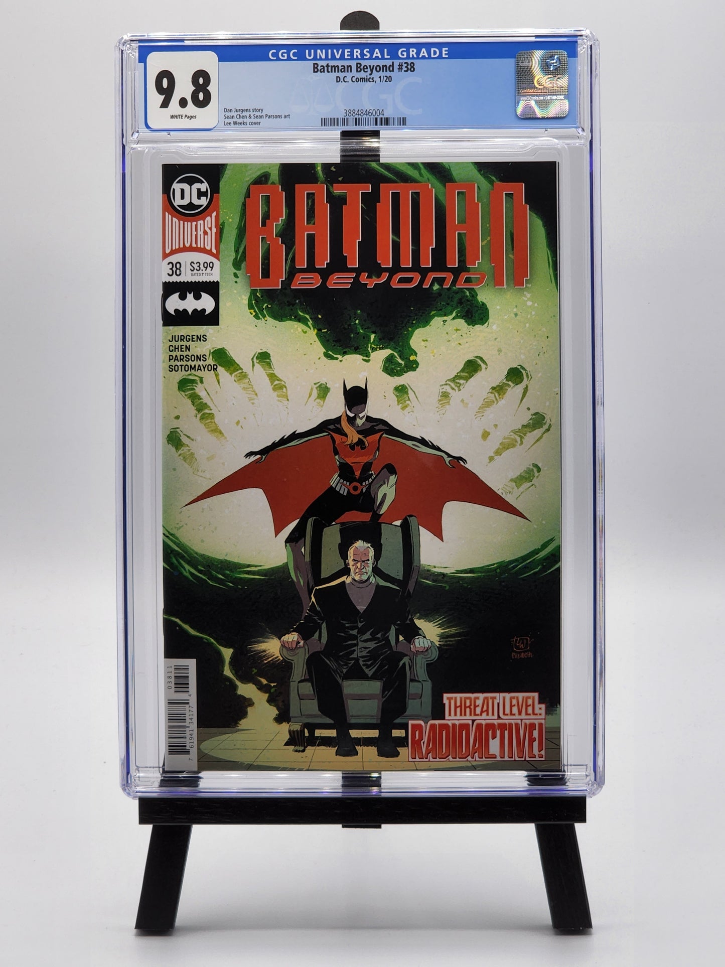 Batman Beyond #38 - Vol. 6 - CGC 9.8 WHITE Pages