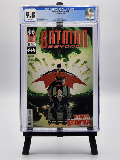 Batman Beyond #38 - Vol. 6 - CGC 9.8 WHITE Pages