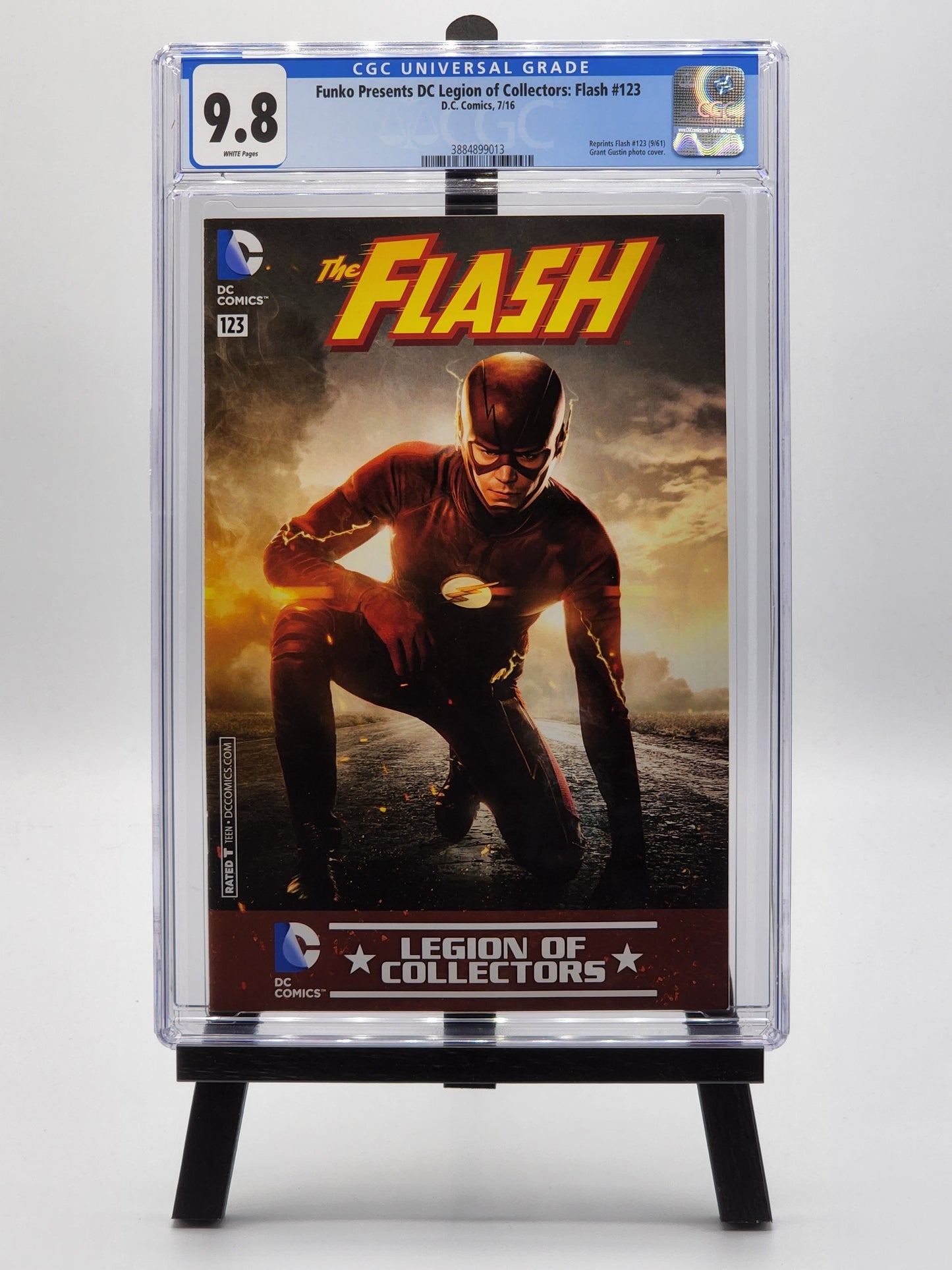 Funko Presents DC Legion of Collectors: Flash #123 - CGC 9.8 WHITE Pages *Key Issue*